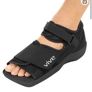 New Vive post operative shoe strap in size small to size 8